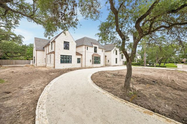 19 Willowron Drive, Houston, TX 77024