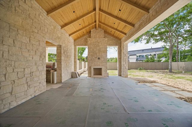 19 Willowron Drive, Houston, TX 77024