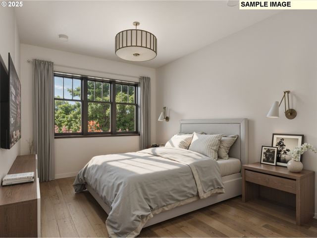 530 4th St 9, Lake Oswego, OR 97034