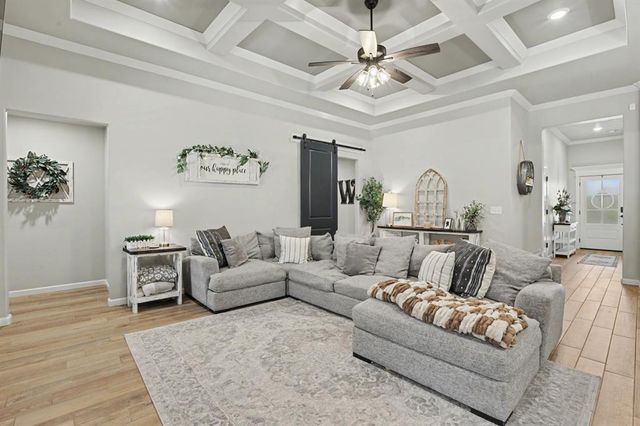 8201 Lambert Way, Edmond, OK 73034