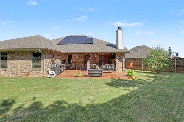 8201 Lambert Way, Edmond, OK 73034