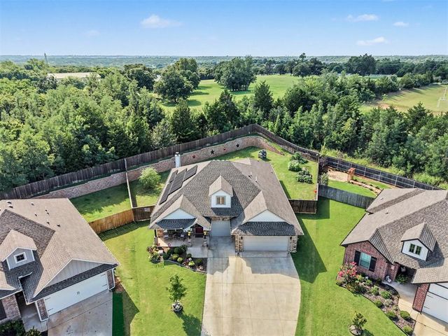 8201 Lambert Way, Edmond, OK 73034