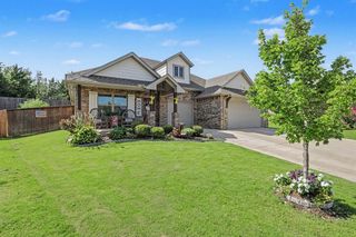 8201 Lambert Way, Edmond, OK 73034