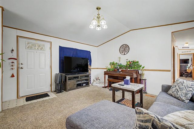 2100 W 100th Avenue, Thornton, CO 80260