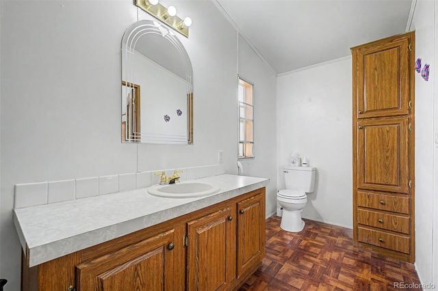 2100 W 100th Avenue, Thornton, CO 80260