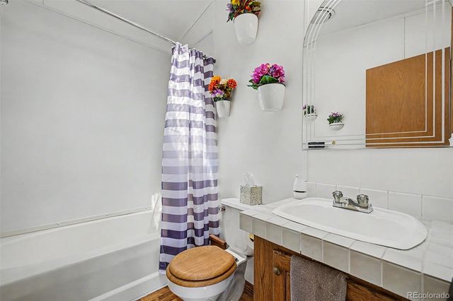 2100 W 100th Avenue, Thornton, CO 80260