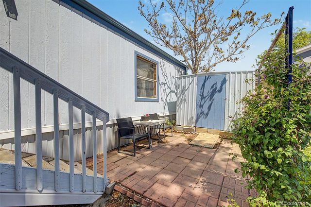 2100 W 100th Avenue, Thornton, CO 80260