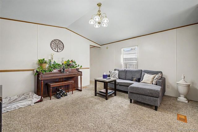 2100 W 100th Avenue, Thornton, CO 80260
