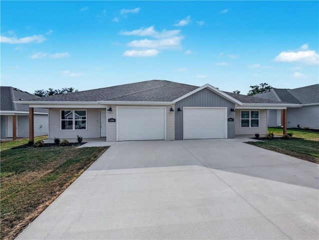 6405 & 6407 Kathleen Street, Bentonville, AR 72713