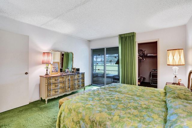 2049 Lyndhurst, Deerfield Beach, FL 33442
