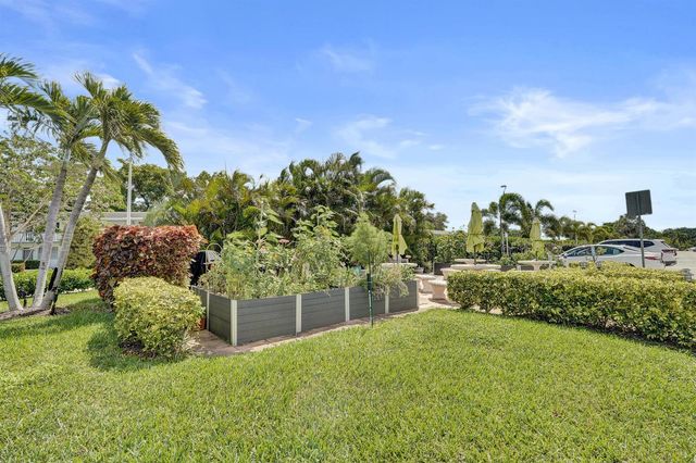 2049 Lyndhurst, Deerfield Beach, FL 33442
