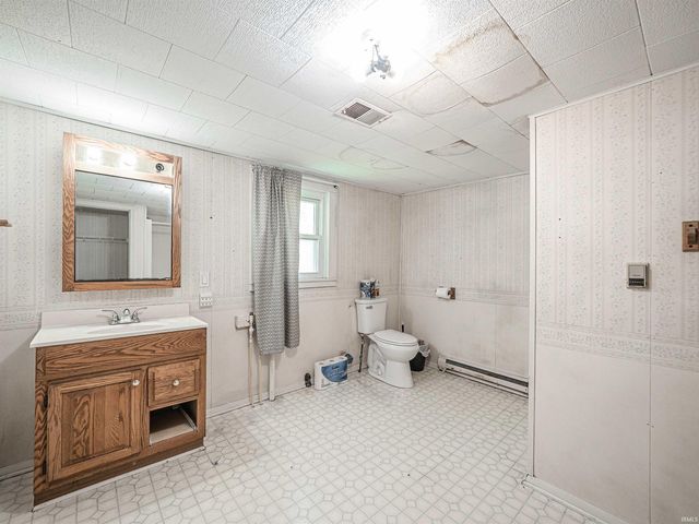 205 S Mariah Street, Winslow, IN 47598
