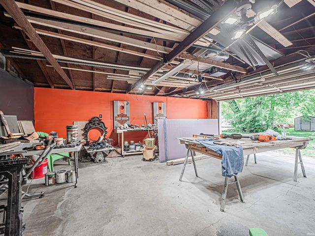 205 S Mariah Street, Winslow, IN 47598