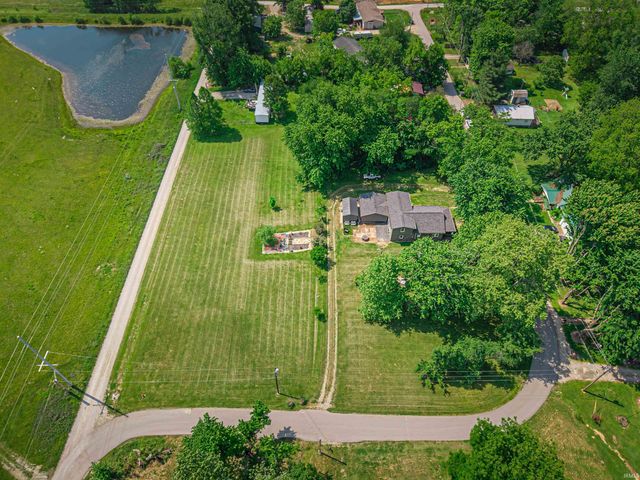 205 S Mariah Street, Winslow, IN 47598