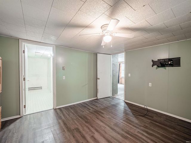 205 S Mariah Street, Winslow, IN 47598
