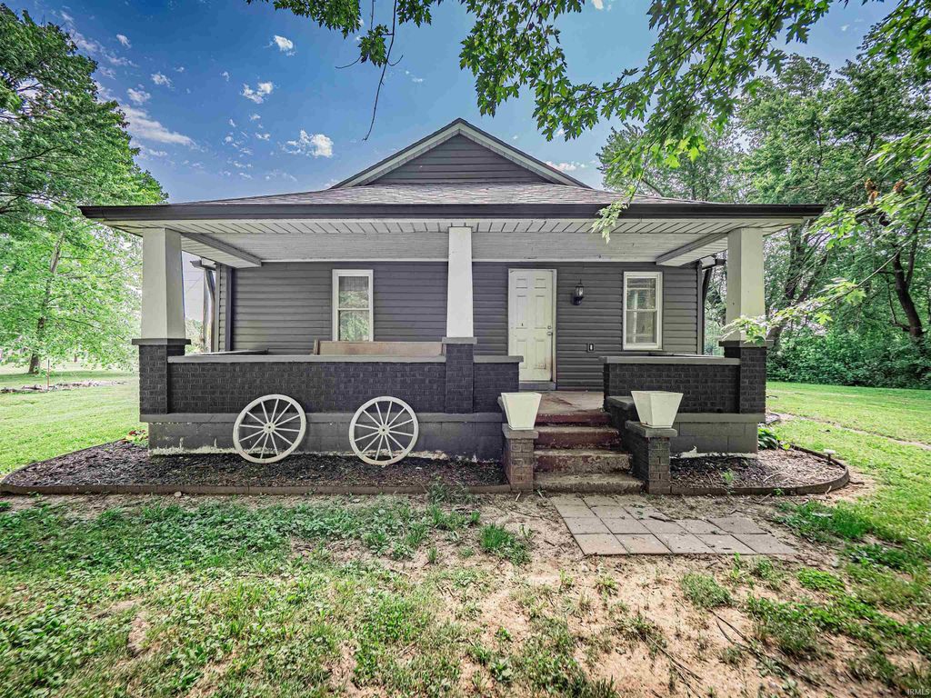 205 S Mariah Street, Winslow, IN 47598