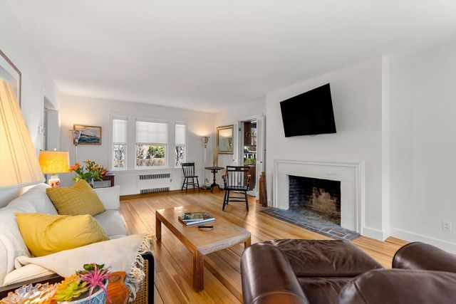 15 Preston Beach Rd, Marblehead, MA 01945