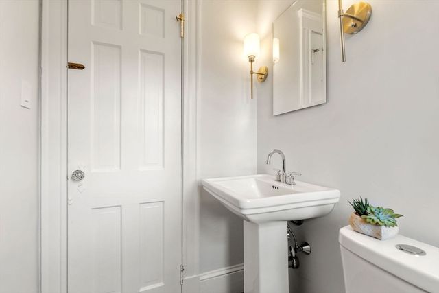 15 Preston Beach Rd, Marblehead, MA 01945