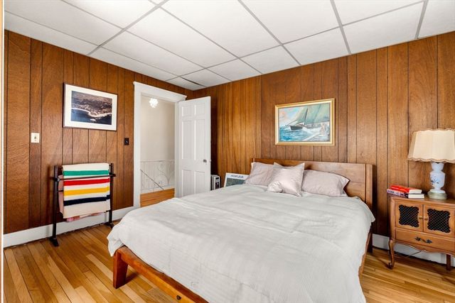 15 Preston Beach Rd, Marblehead, MA 01945