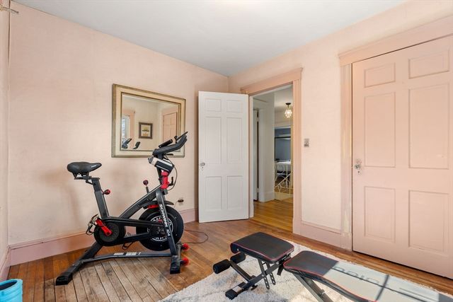 15 Preston Beach Rd, Marblehead, MA 01945