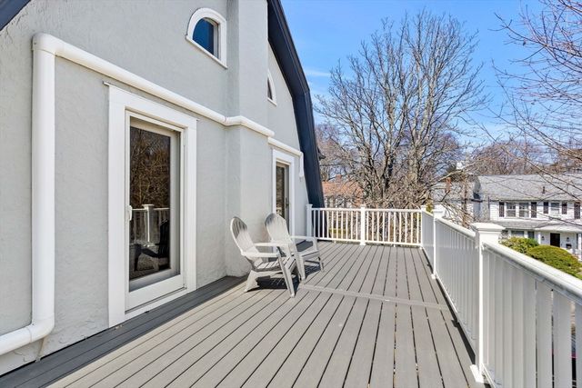 15 Preston Beach Rd, Marblehead, MA 01945