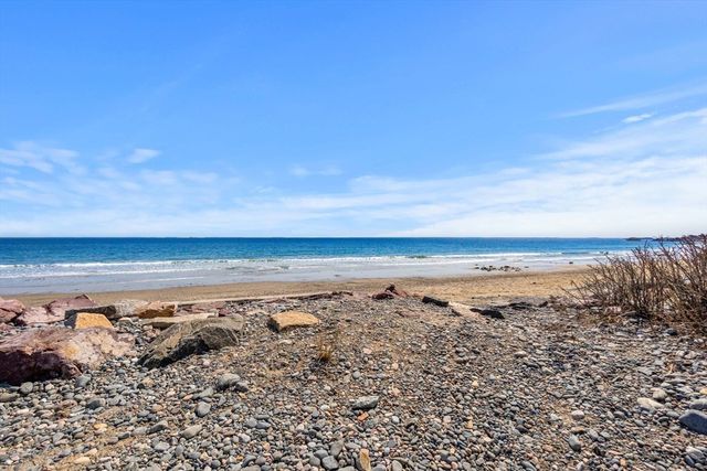 15 Preston Beach Rd, Marblehead, MA 01945