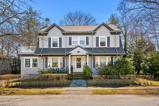 15 Preston Beach Rd, Marblehead, MA 01945