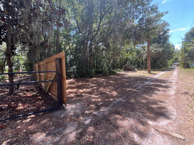 310 CLAYTON ROAD, Auburndale, FL 33823
