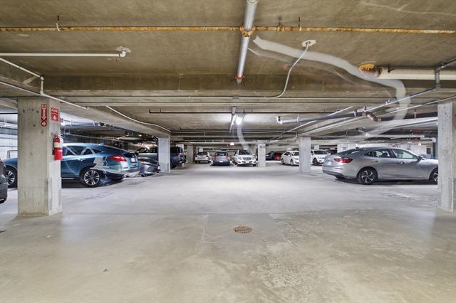 6 Canal Park 303, Cambridge, MA 02141