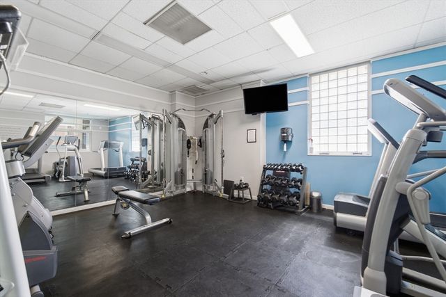 6 Canal Park 303, Cambridge, MA 02141