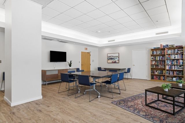 6 Canal Park 303, Cambridge, MA 02141