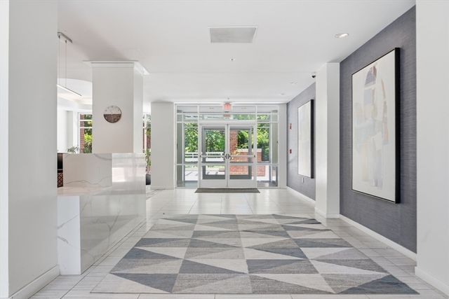 6 Canal Park 303, Cambridge, MA 02141