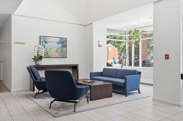 6 Canal Park 303, Cambridge, MA 02141