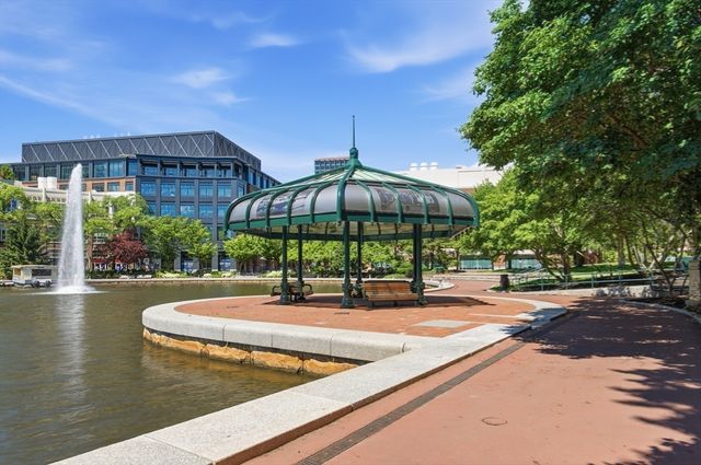 6 Canal Park 303, Cambridge, MA 02141