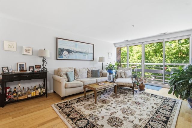 6 Canal Park 303, Cambridge, MA 02141