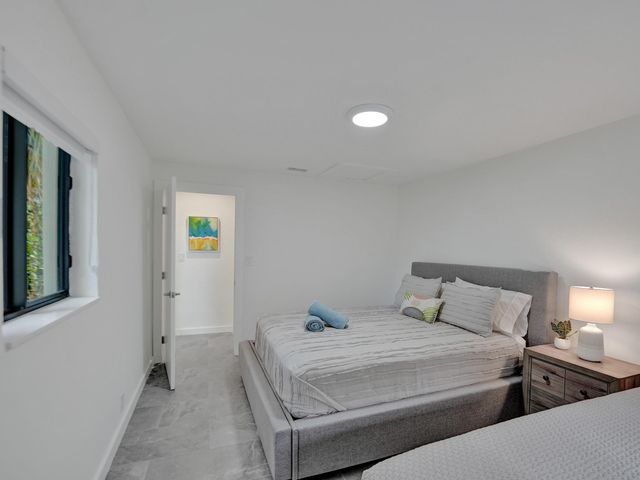 260 NW 36th Street, Boca Raton, FL 33431