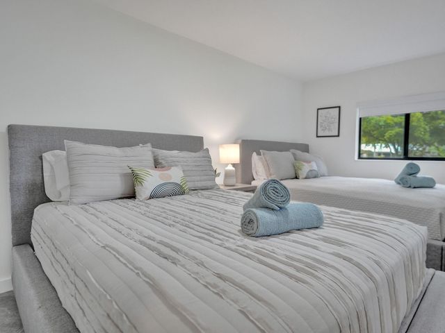 260 NW 36th Street, Boca Raton, FL 33431