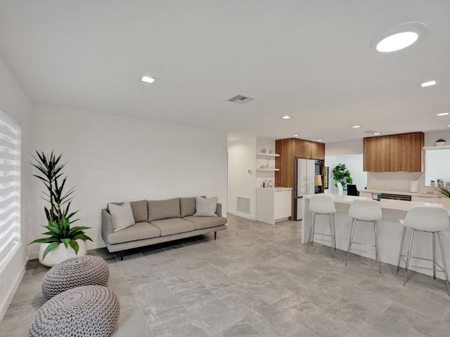 260 NW 36th Street, Boca Raton, FL 33431