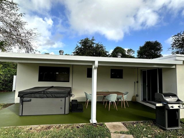 260 NW 36th Street, Boca Raton, FL 33431