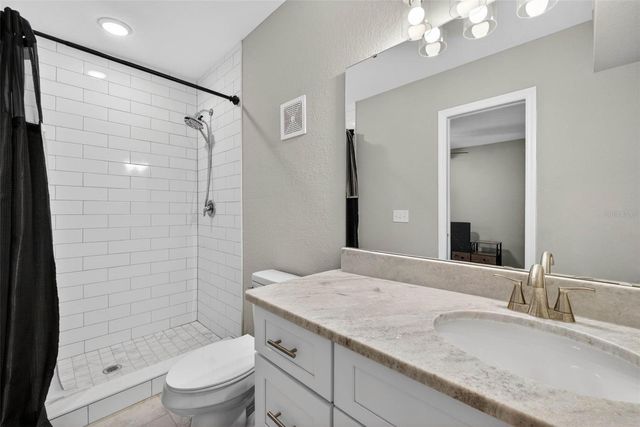 305 S SHARP STREET, Lake Wales, FL 33853