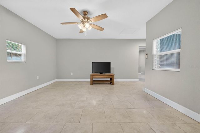 305 S SHARP STREET, Lake Wales, FL 33853