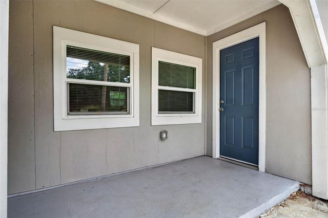 305 S SHARP STREET, Lake Wales, FL 33853
