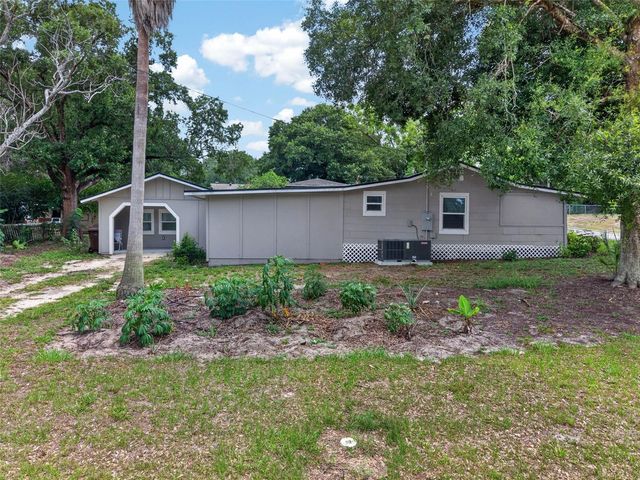 305 S SHARP STREET, Lake Wales, FL 33853