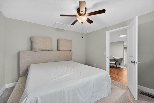 305 S SHARP STREET, Lake Wales, FL 33853