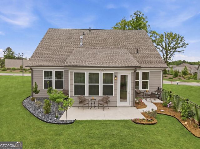 320 Salton Way, Hoschton, GA 30548