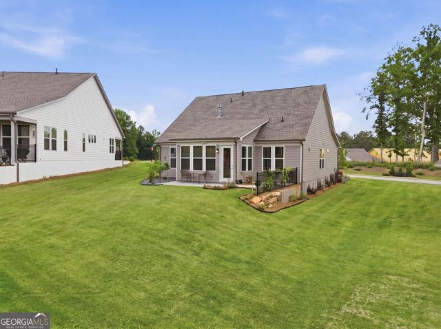 320 Salton Way, Hoschton, GA 30548