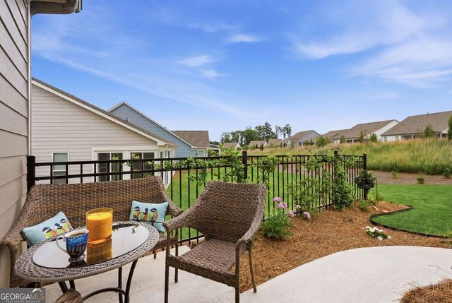 320 Salton Way, Hoschton, GA 30548