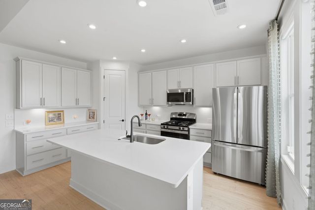 320 Salton Way, Hoschton, GA 30548