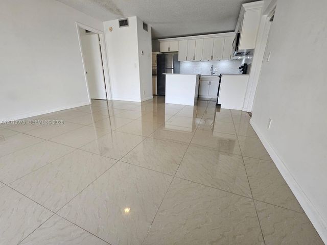 1105 Green Pine Boulevard E3, West Palm Beach, FL 33409