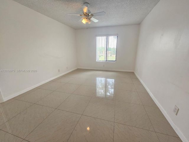 1105 Green Pine Boulevard E3, West Palm Beach, FL 33409